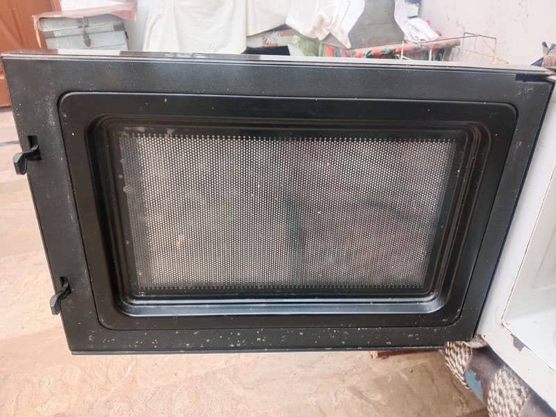 Microwave Oven Fresh Condition 2