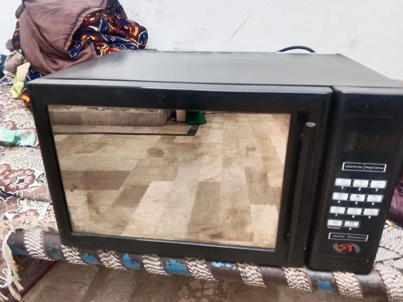 Microwave Oven Fresh Condition 7