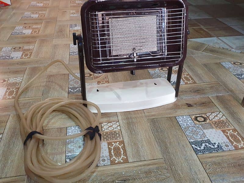 Comfort Gas Heater with pipe attached (2 of same piece available) 1