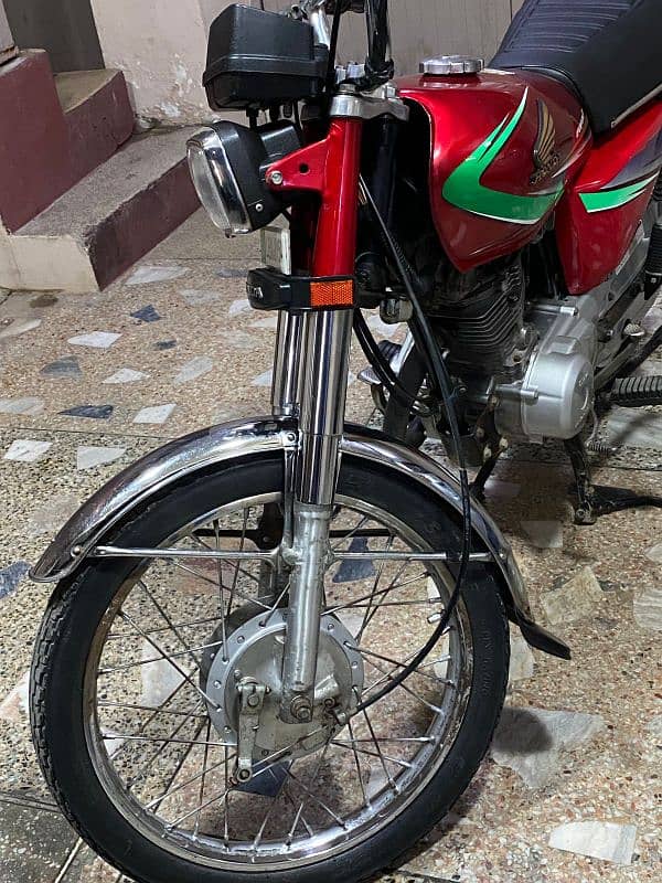 Honda 125 Lahore number 2013 model 12