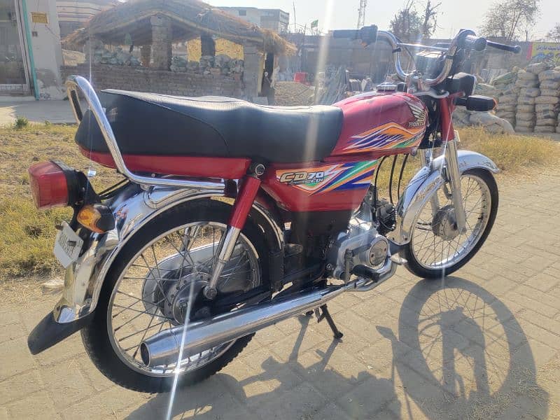 Honda CD 4