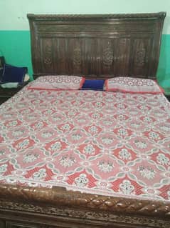 chiniot wooden bed with 02 side table with out matters 10/9 condition