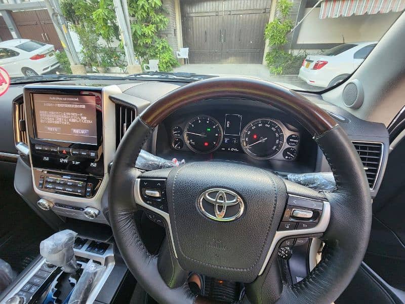 Toyota Land Cruiser 2012 9