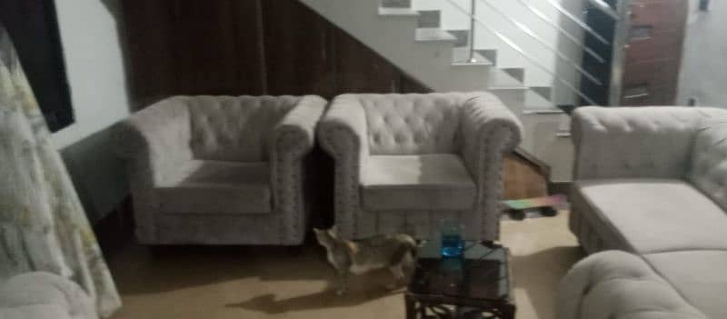 Sofa for sale 0