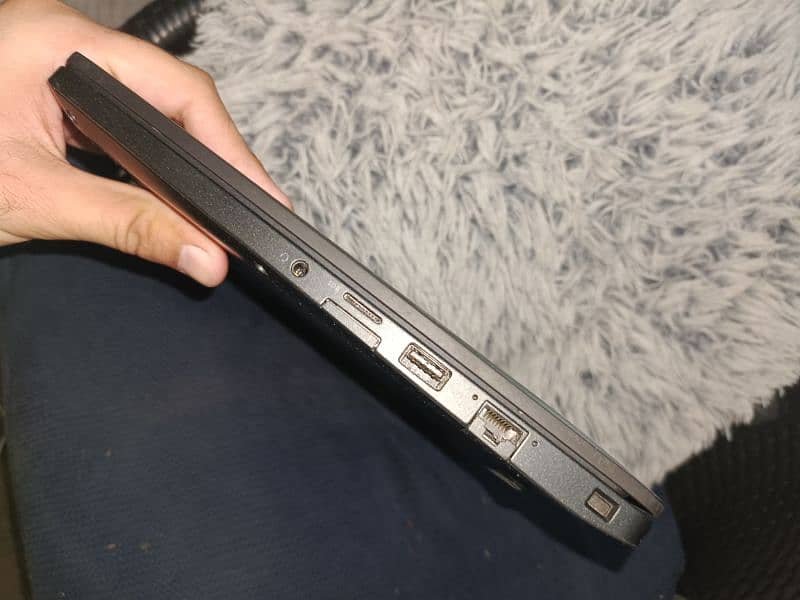 Dell Latitude 7390 i5-8th Gen (Touch Screen) 1