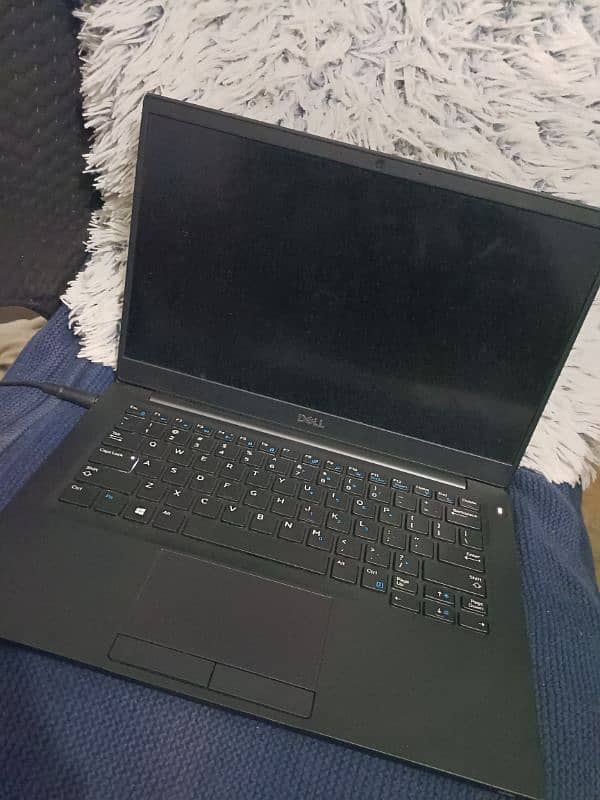 Dell Latitude 7390 i5-8th Gen (Touch Screen) 5