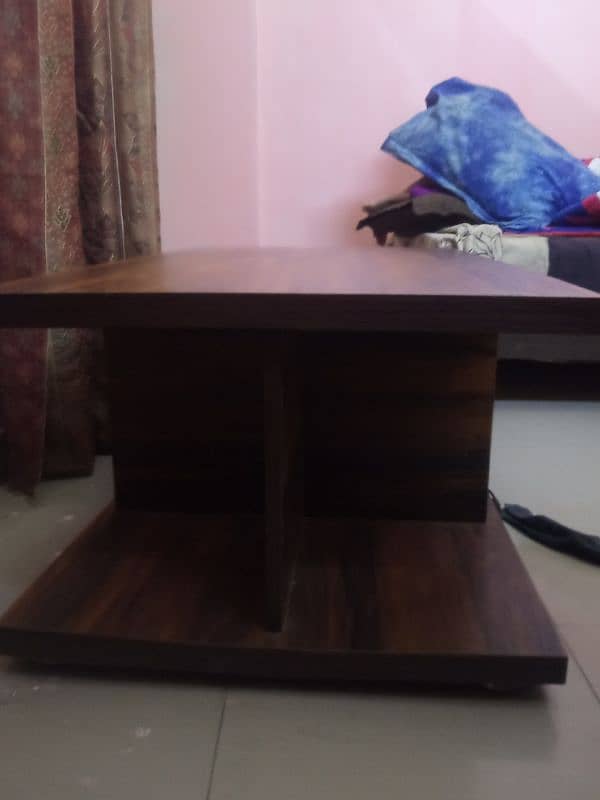 CENTER TABLE AVAILABLE FOR SALE 3