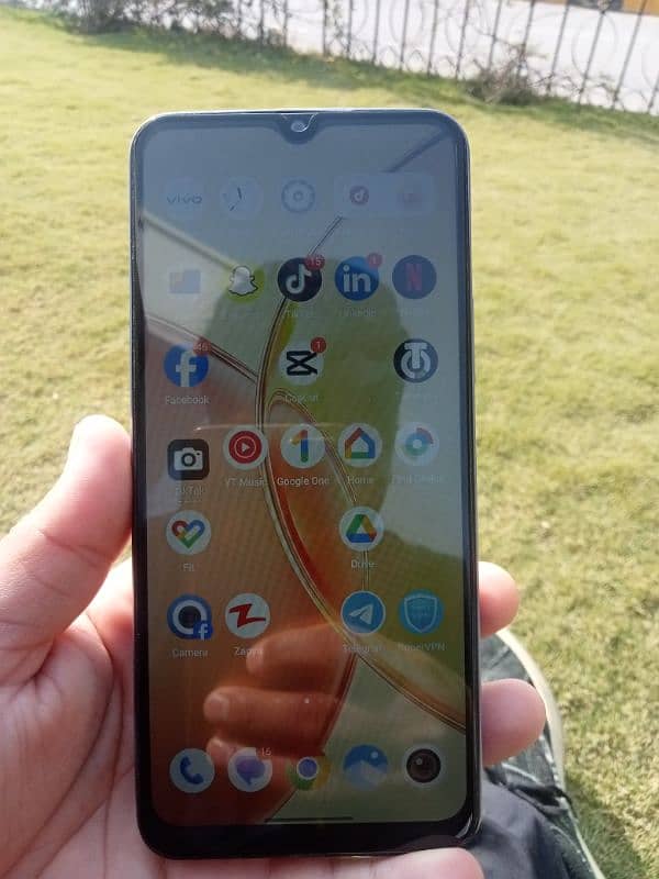 Vivo Y17S 5