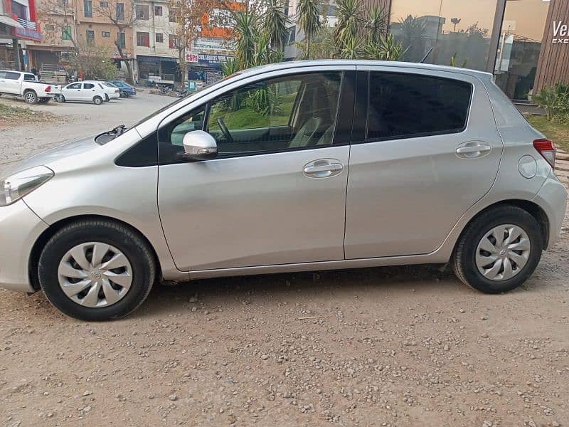 Toyota Vitz 2014 9