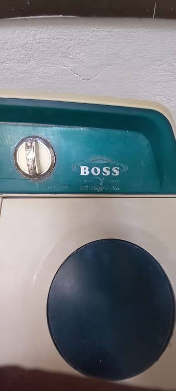 Boss washing and spinning machine 2