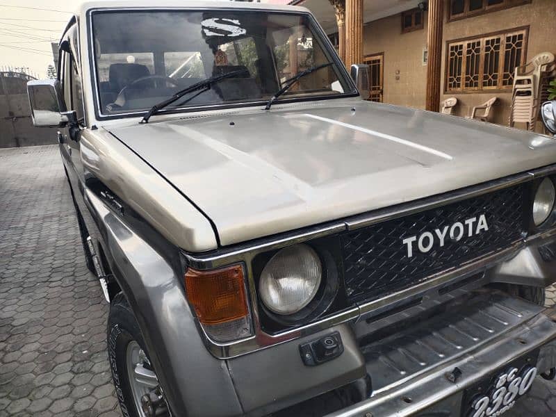 Toyota Land Cruiser 1989 0