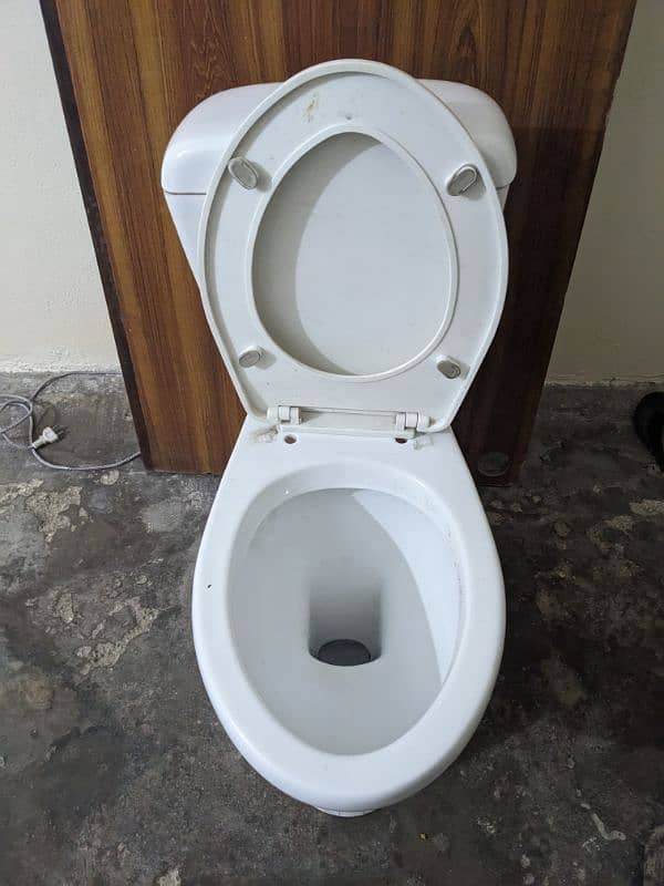 PORTA TOILET FOR SALE 3