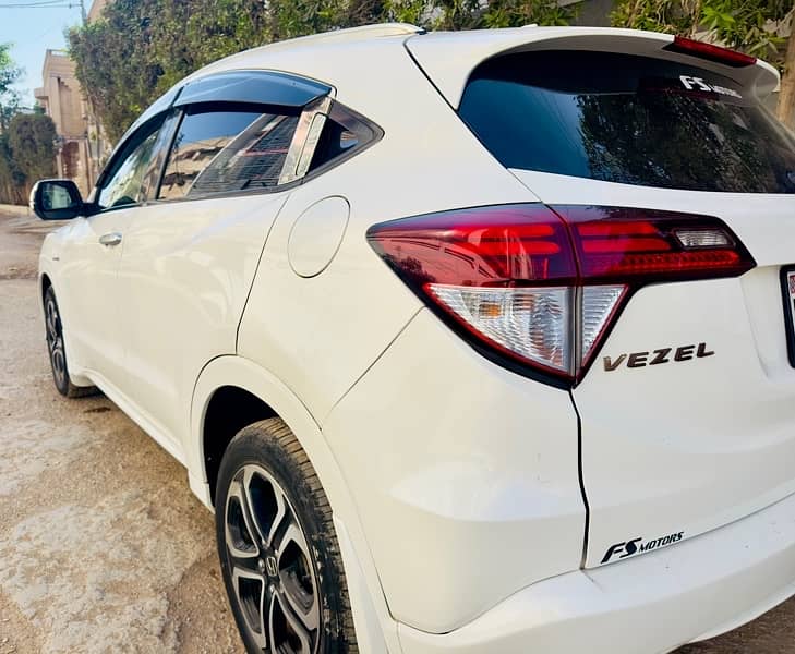 Honda Vezel 2015 4