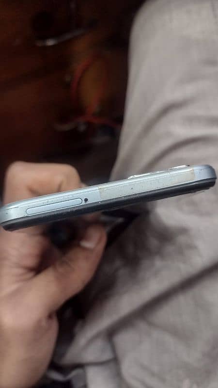 Vivo y21 all ok condition ap ka sam na ha 7