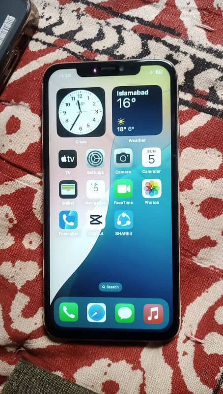 iphone 11 pro max 2