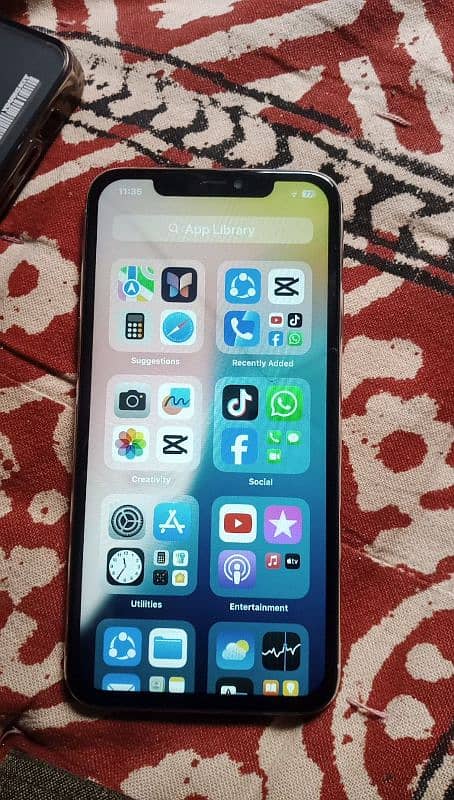 iphone 11 pro max 3