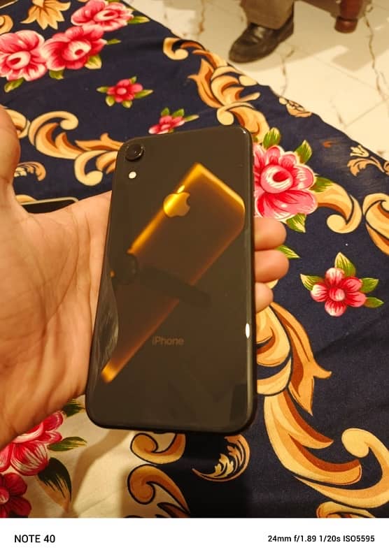 iPhone XR Sim chal rhi hai Waterpack 03457842748m 3