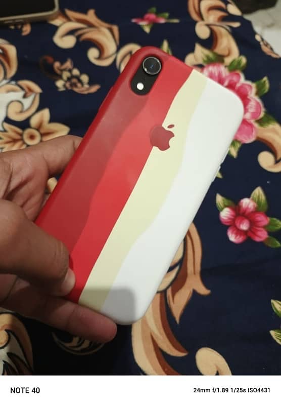 iPhone XR Sim chal rhi hai Waterpack 03457842748m 4