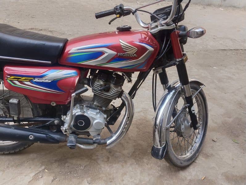 Honda 125 2022 model hamrey apny name pa hi ha 03187488348 3