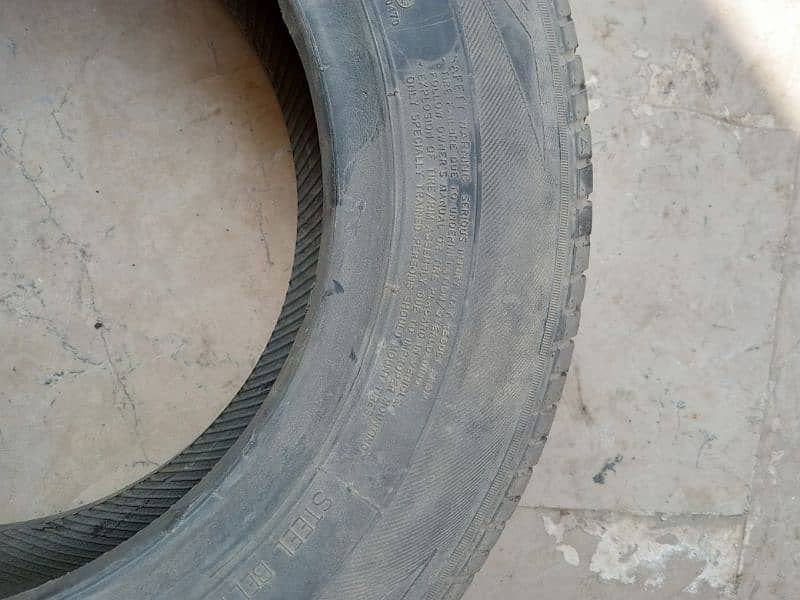 TUBELESS TYRE 145 R12 LT 13