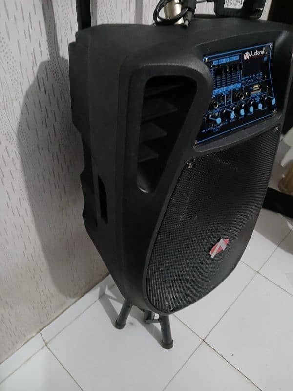 audionic speaker classic masti 8 portable urgent sale subwoofer 4