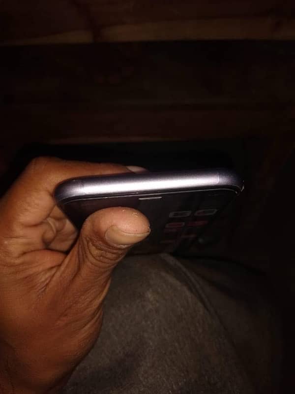 iPhone 11 Jv Non Pta 64GB 3