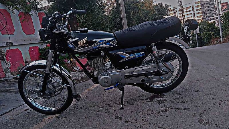 Honda cg 125 ,2022 model ,Islamabad number for sale 1