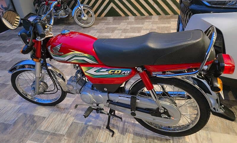 Honda CD70 2023 - Like New Condition 4