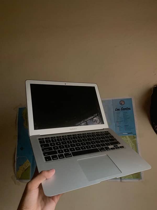 Macbook Air 2015 13” 1