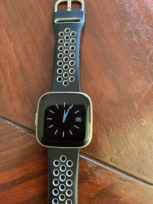 Fitbit versa 2 4