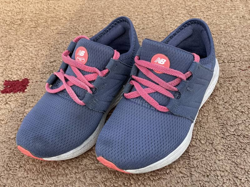 Gently Used New Balance (NB) Girls’ Shoes – Size [EU 30] 3