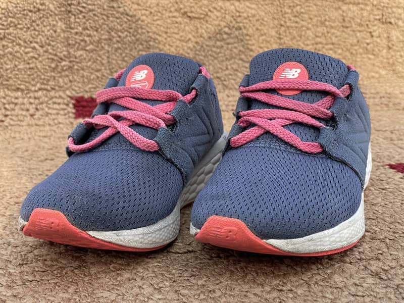 Gently Used New Balance (NB) Girls’ Shoes – Size [EU 30] 4