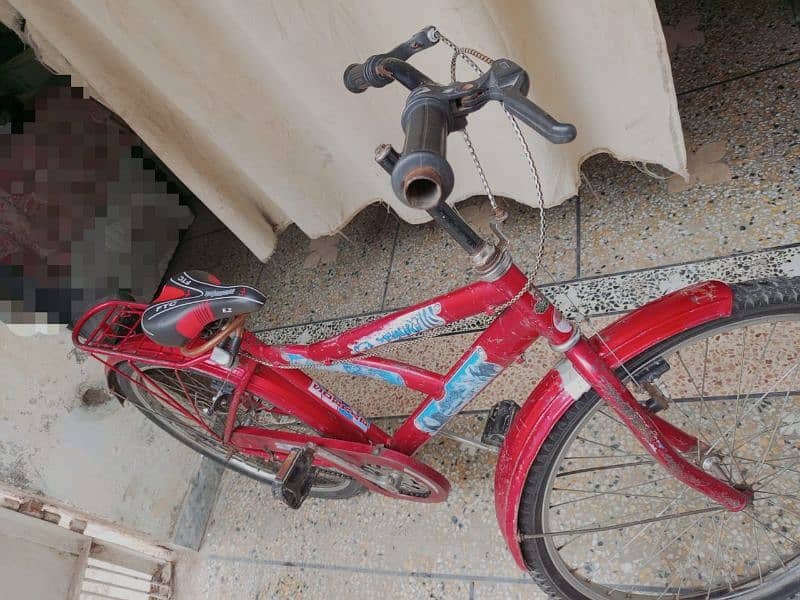 WELL-MAINTAINED USED SOHRAB  CYCLE FOR SALE. HOME USE CYCLE. 2