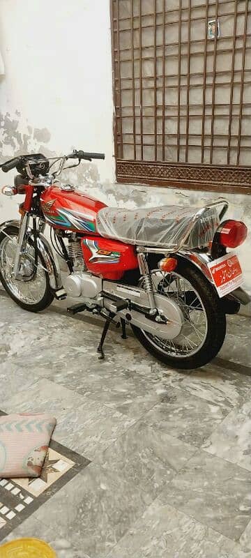 Honda 125 2023 model 0 metor 2,60,000 1