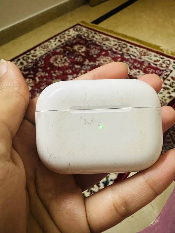 Original Apple Airpods (Model A2084) 1