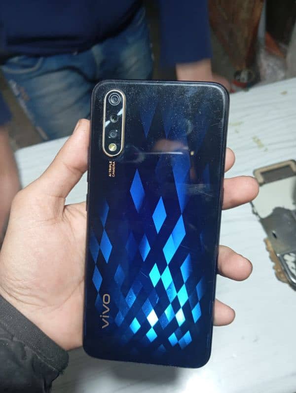 vivo S1 1