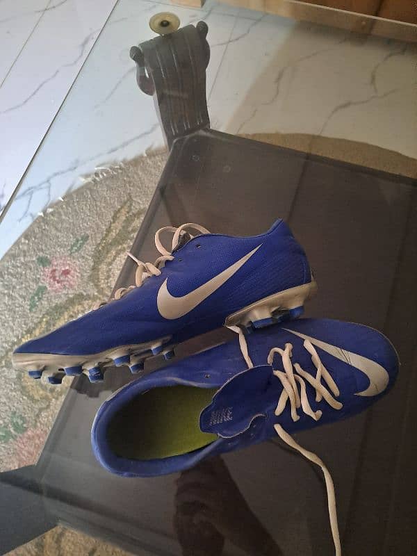 UNUSED NIKE MERCURIAL STUDS FOR SALE 2