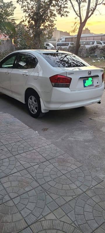 Honda City Aspire 2010 6