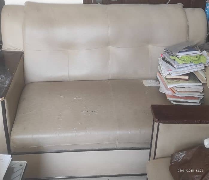 7 seater moltyfoam sofa set in 25k 0