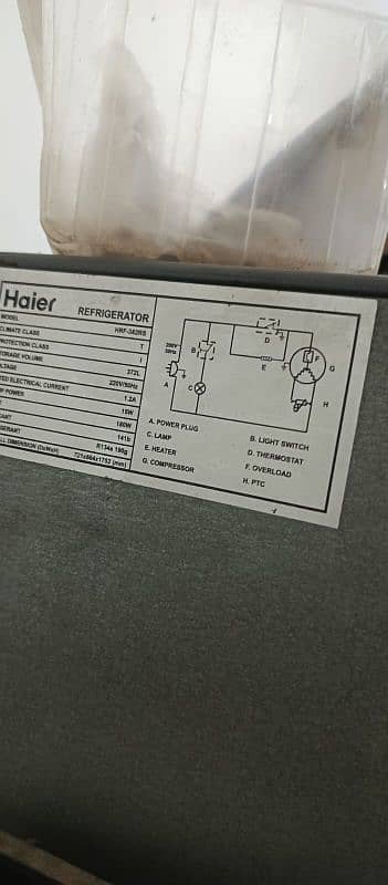 Haier Refrigerator model no HRF382 2