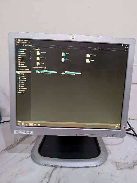 17 Inch LCD For Sale 2