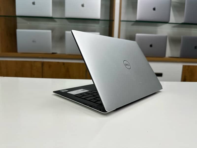 DELL XPS 13 7390 ( CORE - i7 / 10TH GEN ) 16 GB RAM-512 GB SSD 4