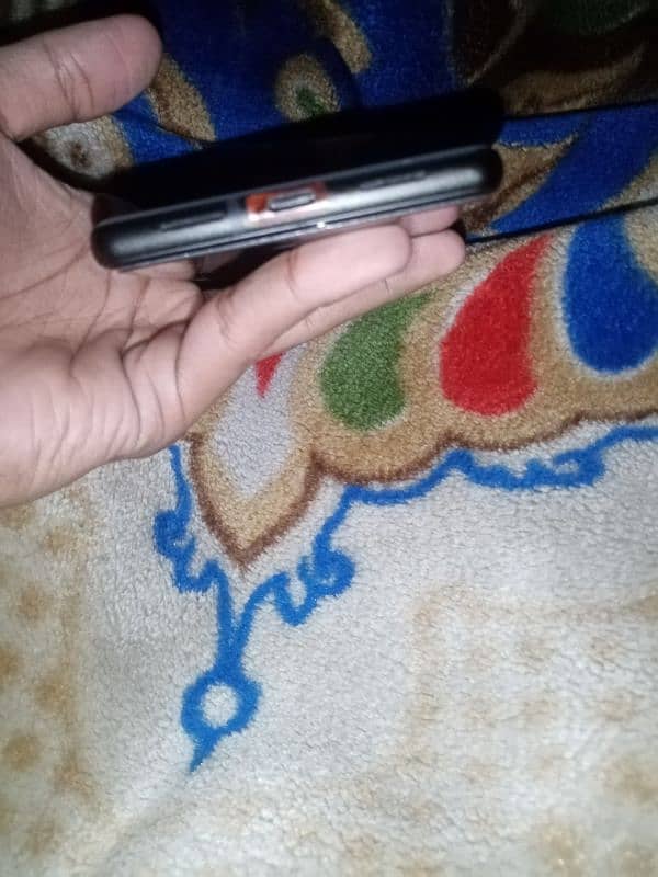 water pack mobile 100 percent okk new condition 10/10    8 256 gb 6