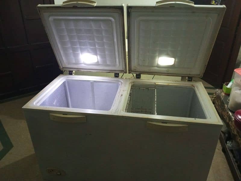 DC INVERTER 1.5 TON AND DEEP FREEZER DOUBLE DOOR IN ORIGINAL CONDITION 0