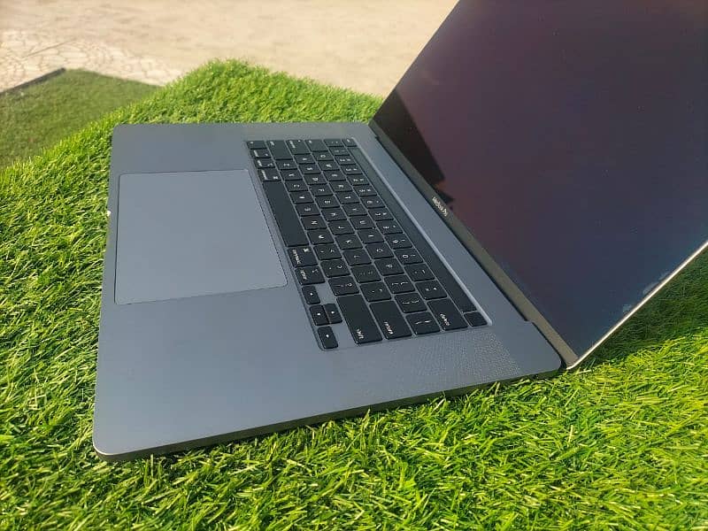 limited time offer MacBook pro 2019 2