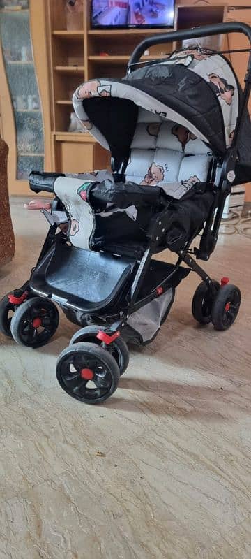 imported Baby Pram in best condition with multiple pockets & functions 0