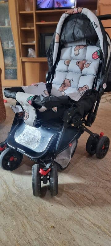 imported Baby Pram in best condition with multiple pockets & functions 1