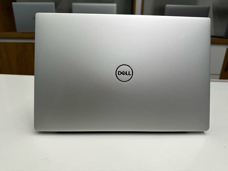 DELL XPS 13 9380 ( CORE - i7 / 8TH GEN ) 16 GB RAM-256 GB SSD 2