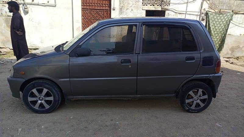 Daihatsu Cuore 2012 Good Condition 9