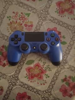 PS4 Original Wave Blue and Black Controllers